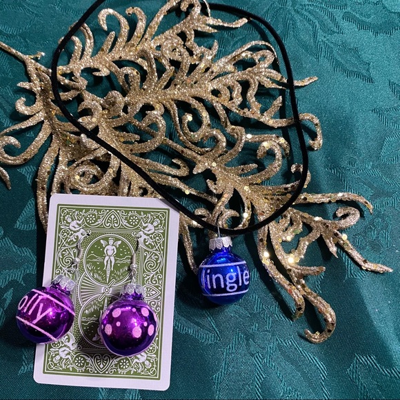 🎄New Christmas Bulb Earrings & Necklace Set - Picture 9 of 10